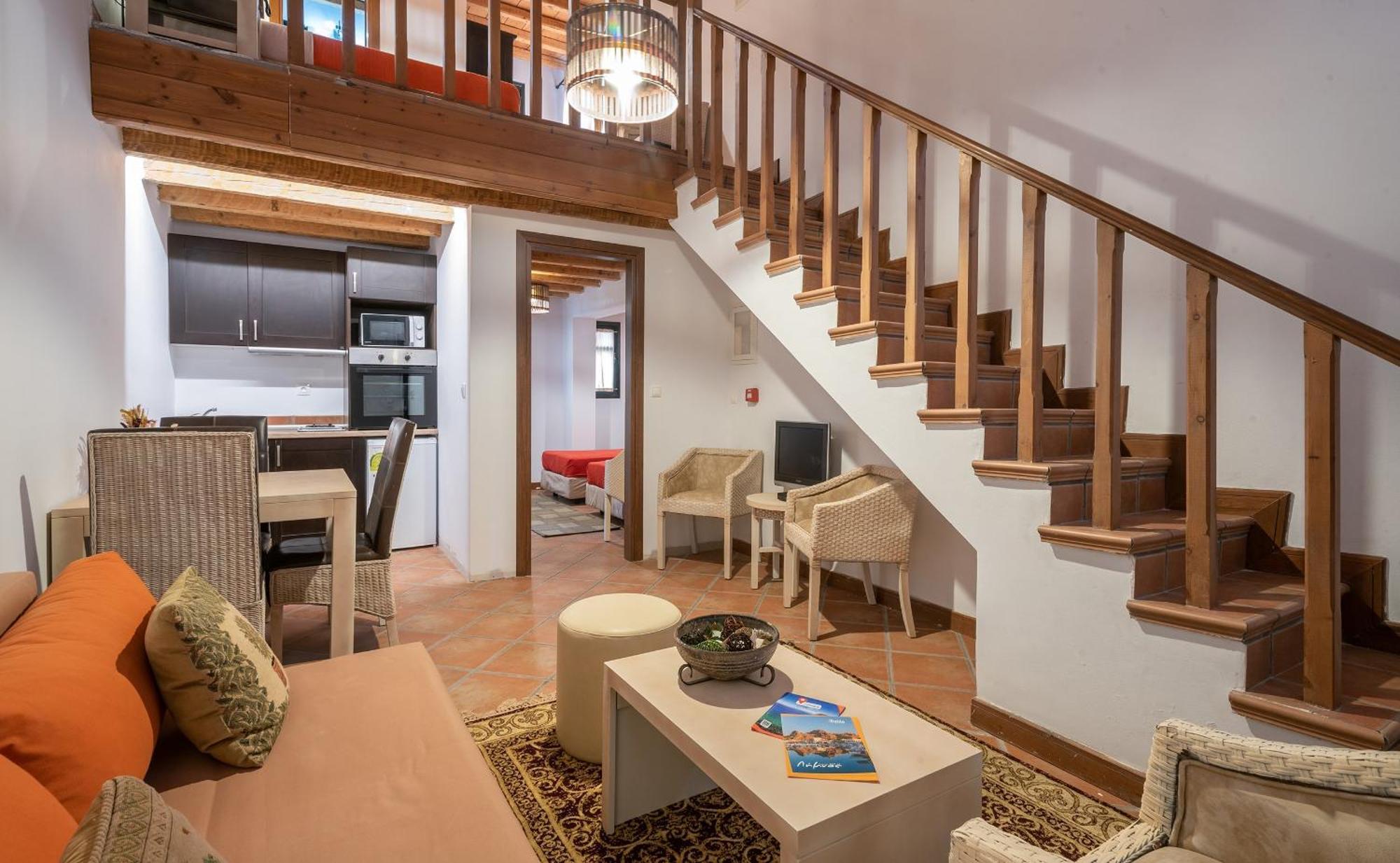 The Varos Residences Hotel Стая снимка
